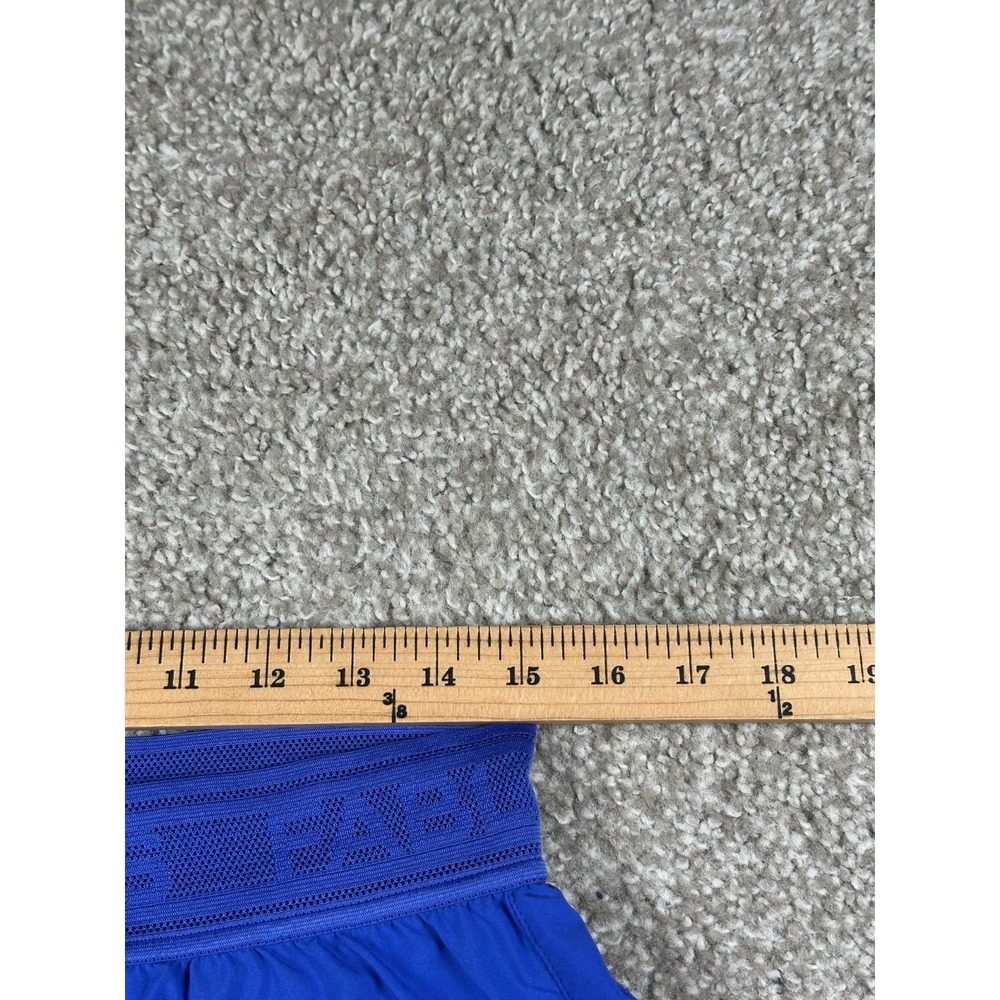 Fabletics Perforated Run Shorts Womens Medium Purple Lined Gym Workout 2" Inseam - Picture 5 of 8